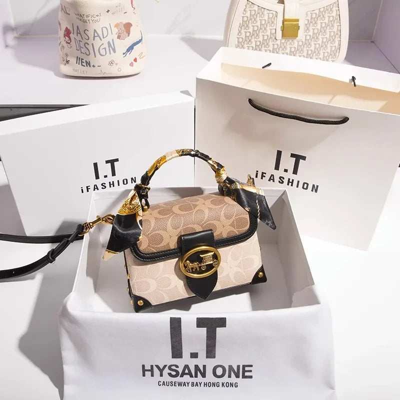 Mini Box Bag Contrast
