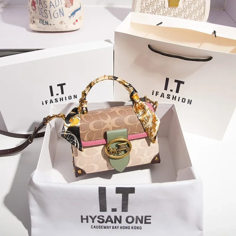 Mini Box Bag Contrast